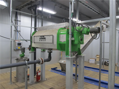 Fully automated screw press dewatering systems